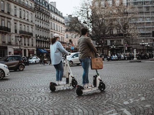 Les atouts de la grande métropole : Paris, ses quartiers et les modes de transport